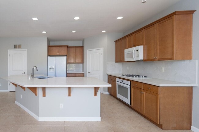 Building Photo - Harlan Ranch Home with Yard for Lease