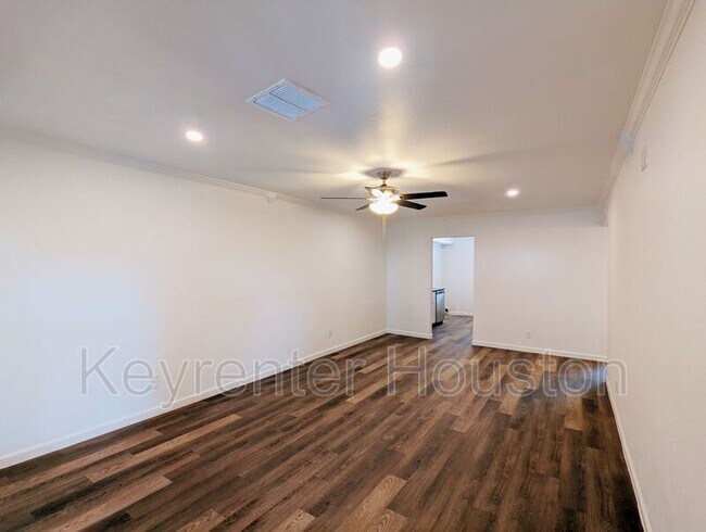 Foto del edificio - 2681 Gessner Rd
