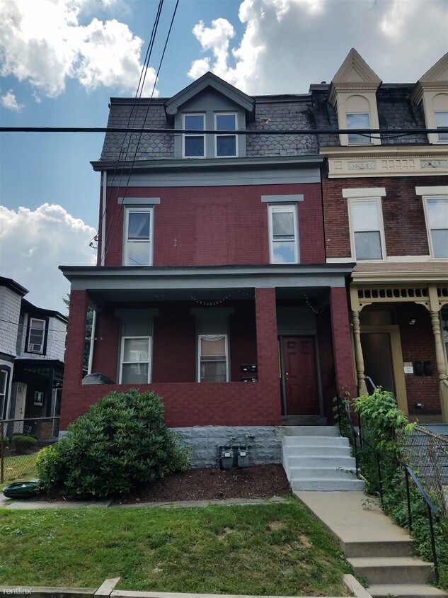 Primary Photo - 326 Meyran Ave