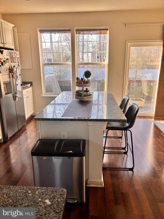 Building Photo - 328 Dawson Pl