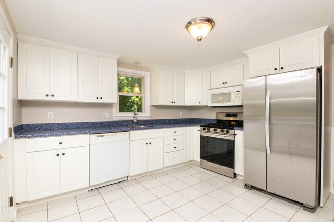 Foto del edificio - 3 Tracy Ln