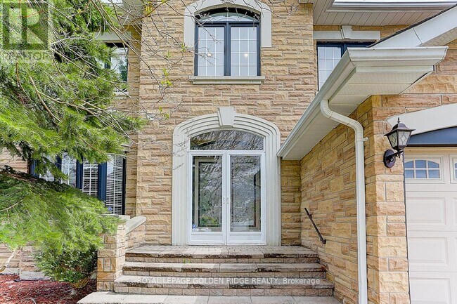 Photo du bâtiment - 11 Hillsborough Ct