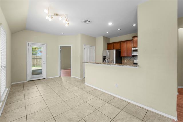 Building Photo - 9928 Pronghorn Rd
