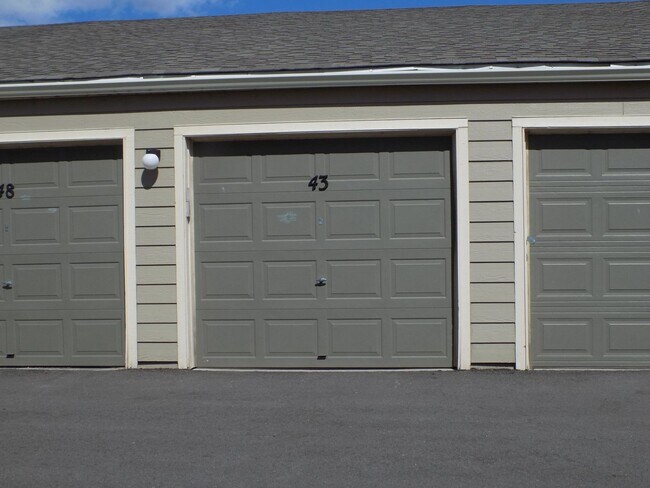 Foto del edificio - 6720 Antigua Dr