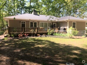 Building Photo - 160 Windfall Dr