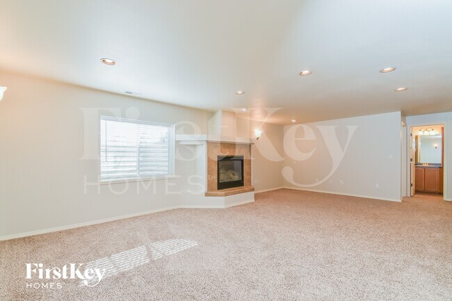 Foto del edificio - 4139 Ascendant Dr