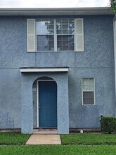 Building Photo - 1808 Country Village Blvd