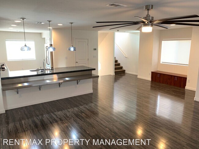Foto del edificio - 3 br, 3 bath House - 3856 TOTAL ECLIPSE
