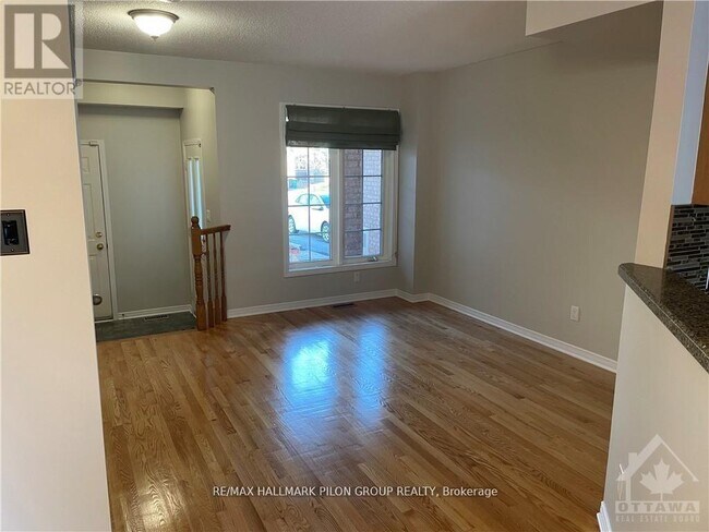 Building Photo - 1577 Duplante Ave