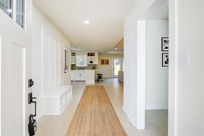 Foto del edificio - 5226 Sanford Rd