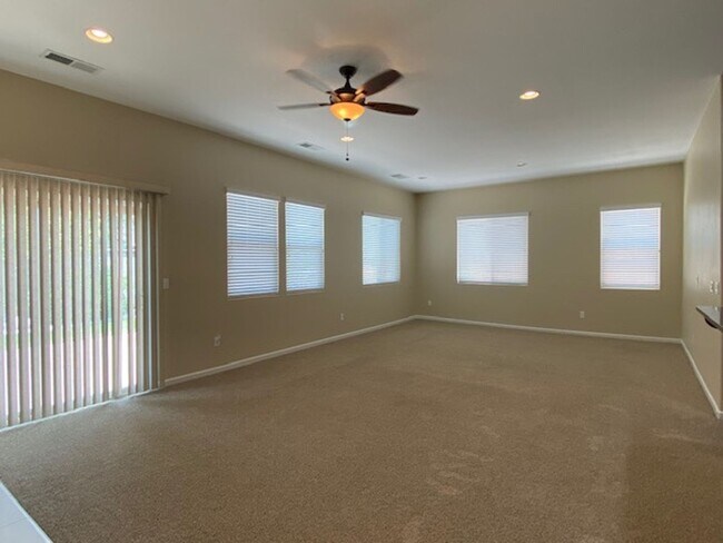 Building Photo - 4821 Ravello Dr