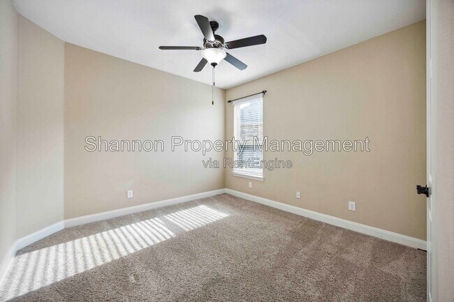 Foto del edificio - 13318 Cameron Reach Dr
