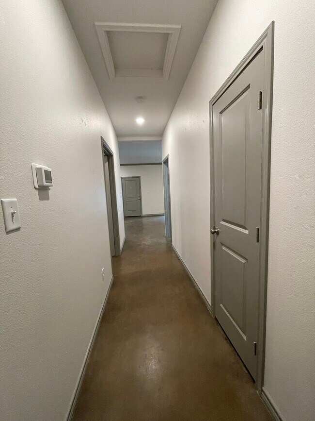 Foto del edificio - 4074 County Rd 152 W