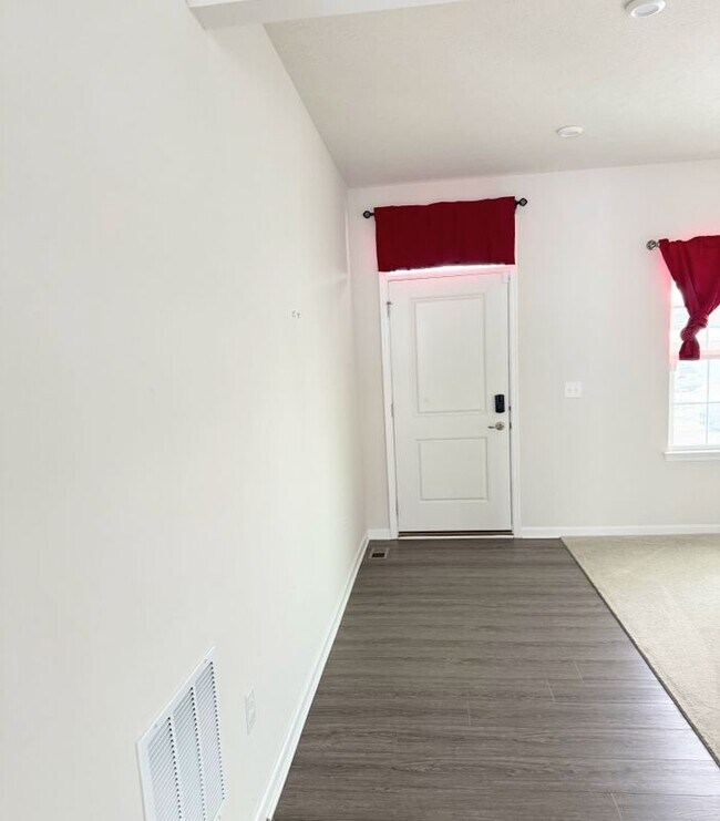 Foto del edificio - 6017 Outlook Ct