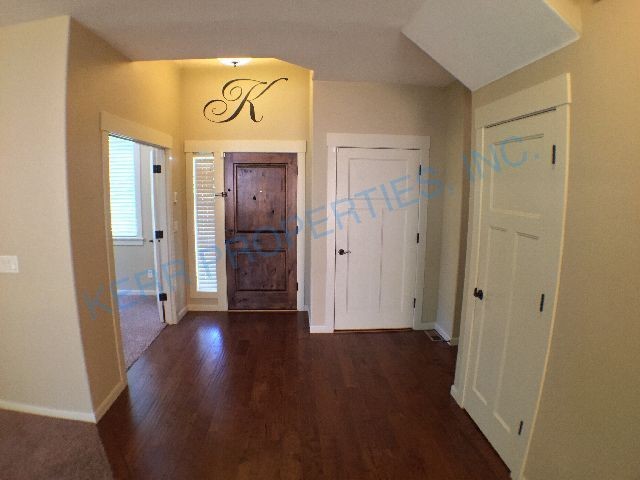 Building Photo - 10919 SE Remson Dr