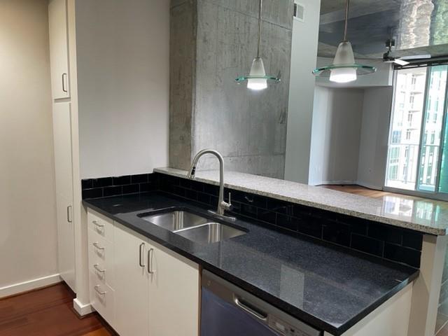 Foto del edificio - 361 17th St NW