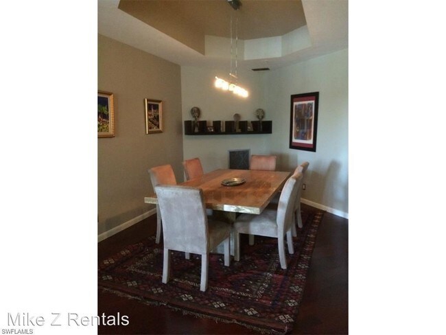 Building Photo - 1845 Les Chateaux Blvd