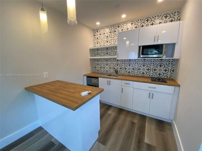 Foto del edificio - 1170 NW 58th St