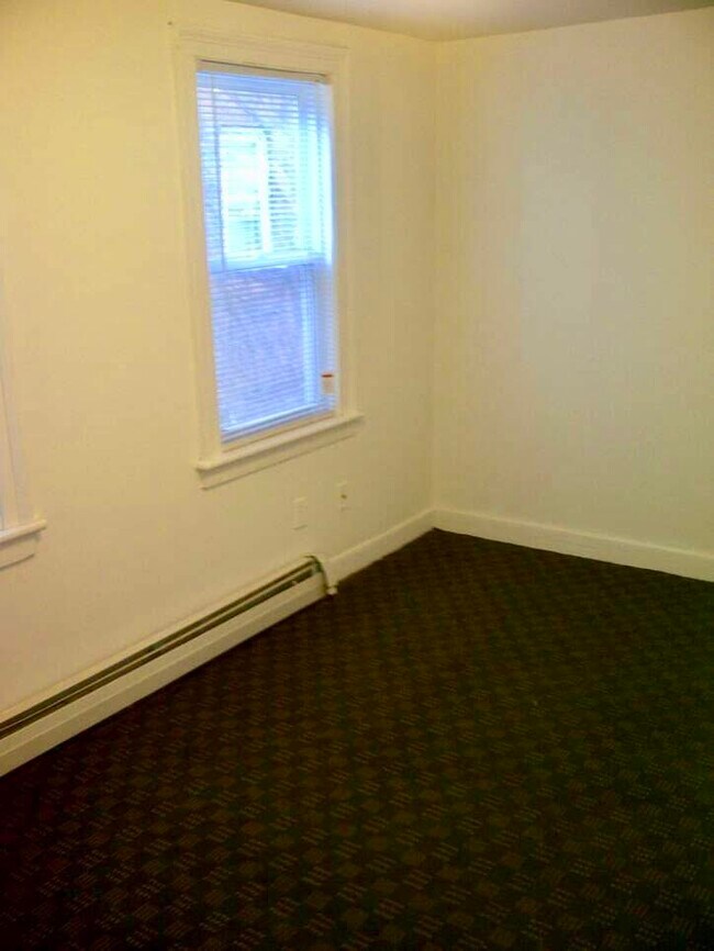 Bedroom #3 - 127 N Winooski Ave