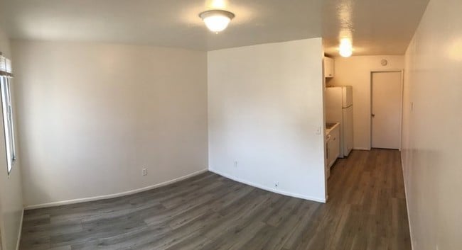 Building Photo - 1851 Westview Cir