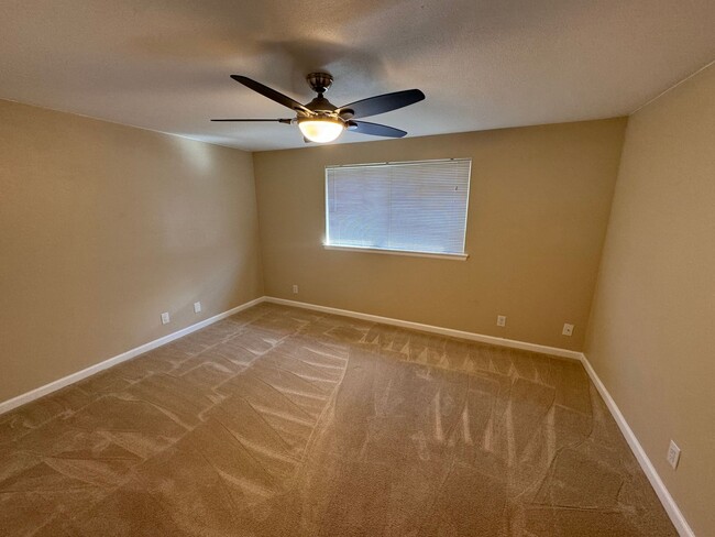 Building Photo - S159-duplex