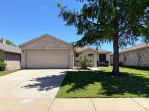 Building Photo - 1621 Princess Ln