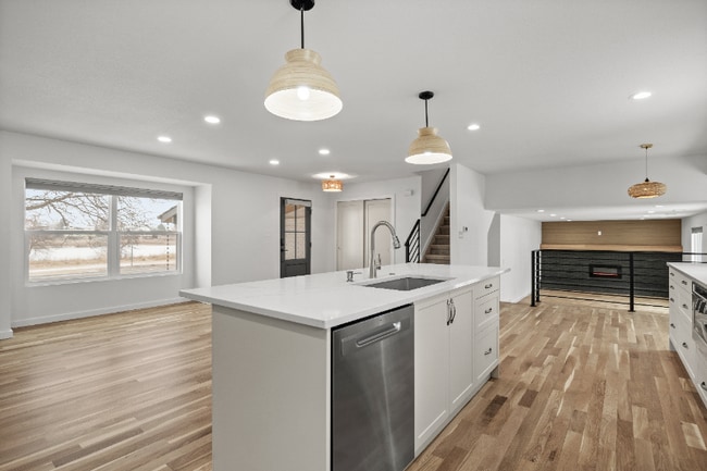 Foto del edificio - 2967 Lakeshore Dr