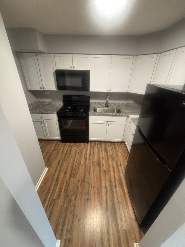 Photo - 7455 S Saginaw Ave Apartment