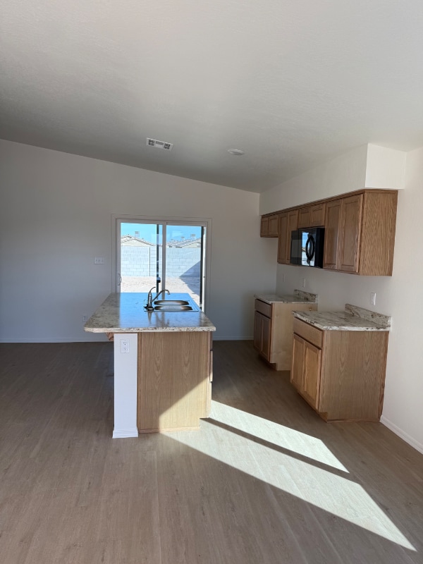 Building Photo - 7962 E 47th St