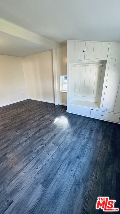 Foto del edificio - 219 E 10th St