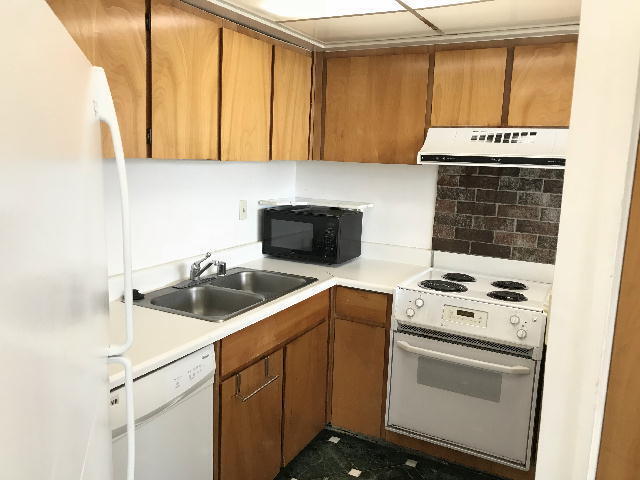 Building Photo - To register for the showing time below, note the 4 digit code: 4033 and click "APPLY NOW."(mobile...