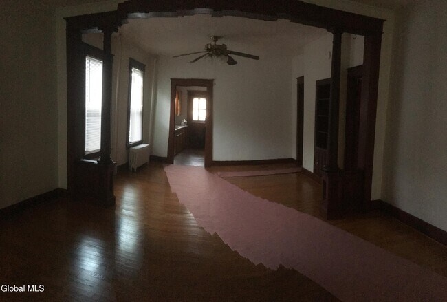 Foto del edificio - 307 Broadway