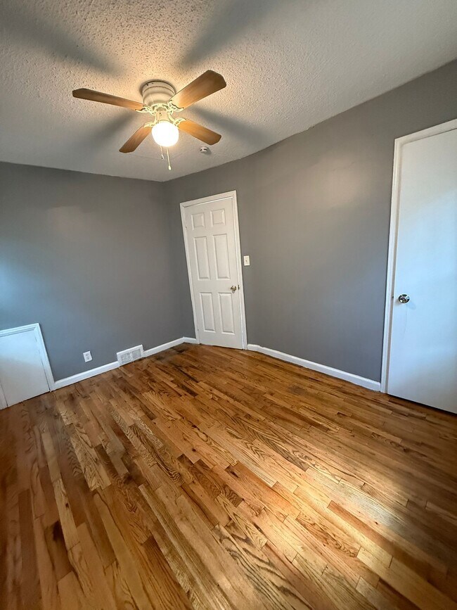 Foto del edificio - 17885 Albion Ave