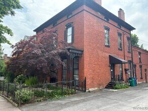 Building Photo - 522 Franklin St