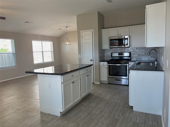 Foto del edificio - 19146 Broadwind Ln
