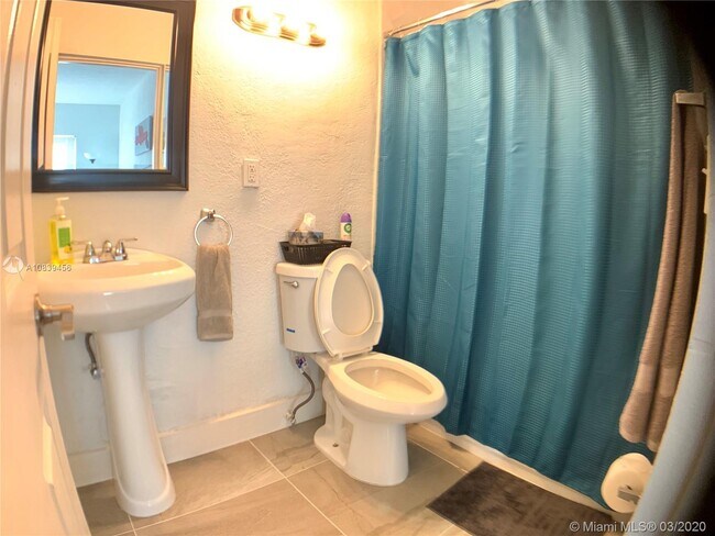 Foto del edificio - 2820 SW 13th St