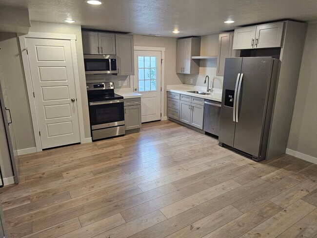 Foto del edificio - 13067 Twisted Oak Dr