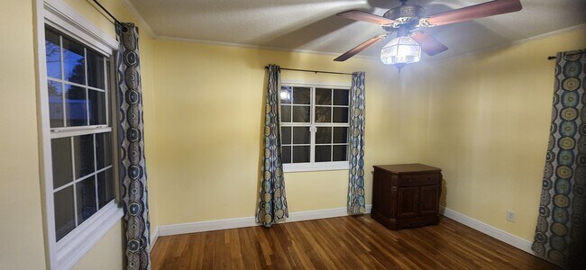 Building Photo - 400 N N St