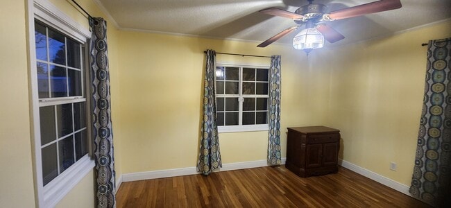 Foto del edificio - 400 N U St