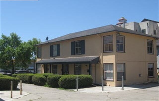 Primary Photo - 1297 University Ave