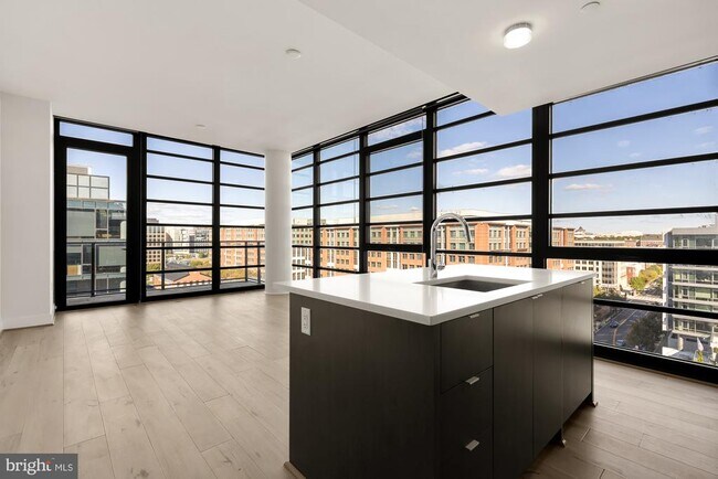Foto del edificio - 1300 4th St SE