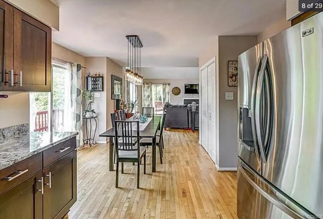 Foto del edificio - 1706 Sheldrake Ct