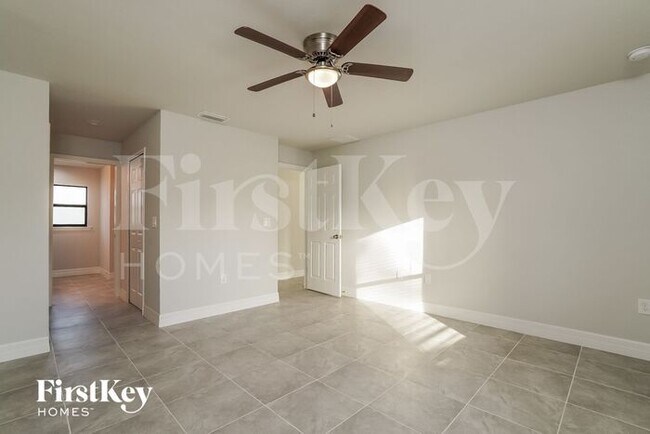 Foto del edificio - 604 Henry Ave