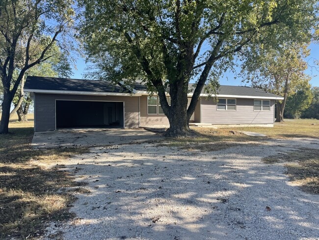 Building Photo - 12542 Bullock Rd