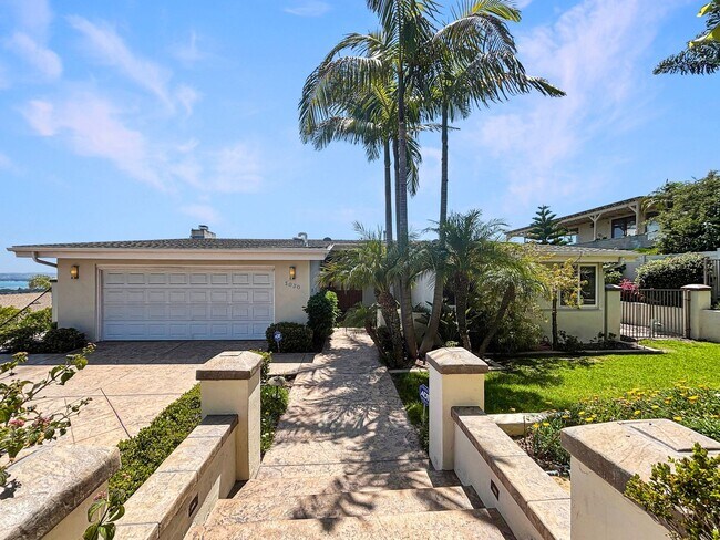Foto del edificio - Gorgeous 3BD/2BA House in Pacific Beach W/...