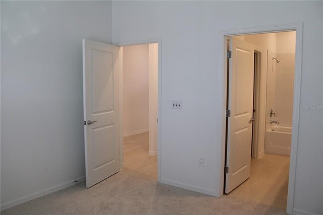 Foto del edificio - 5816 Dancing Willow St