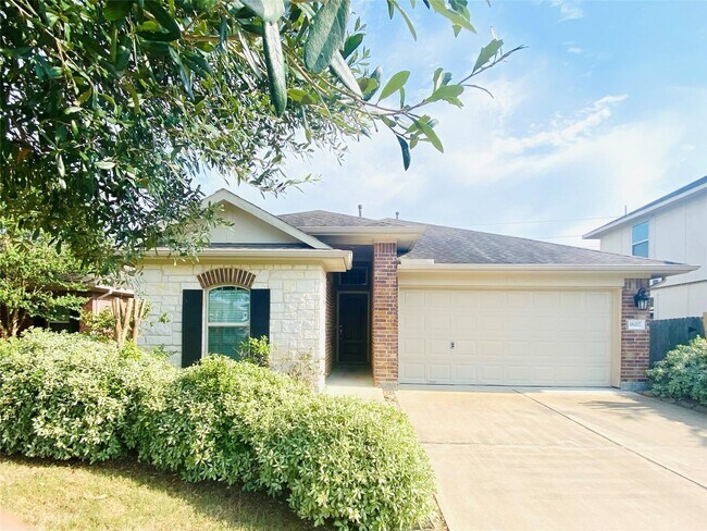 Building Photo - 18007 Alora Springs Trace