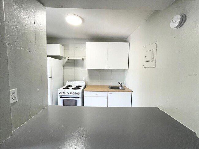 Foto del edificio - 1343 W Point Dr
