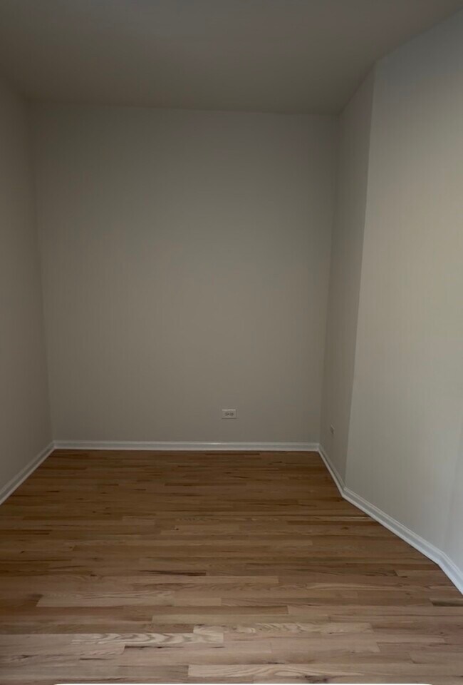 Foto del edificio - 1343 N Leavitt St