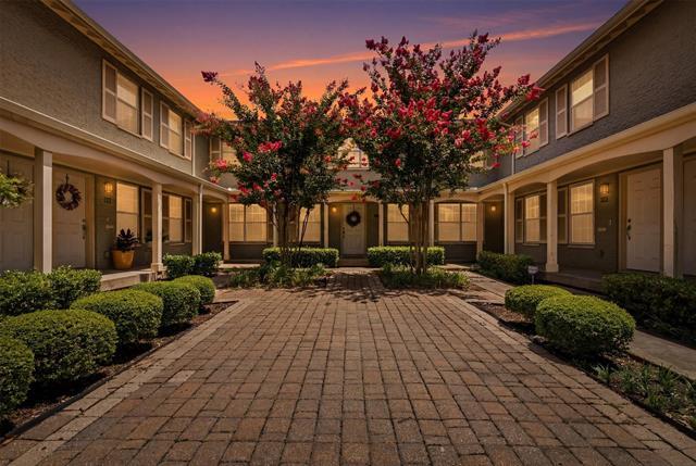 Foto del edificio - 4734 Bradford Dr